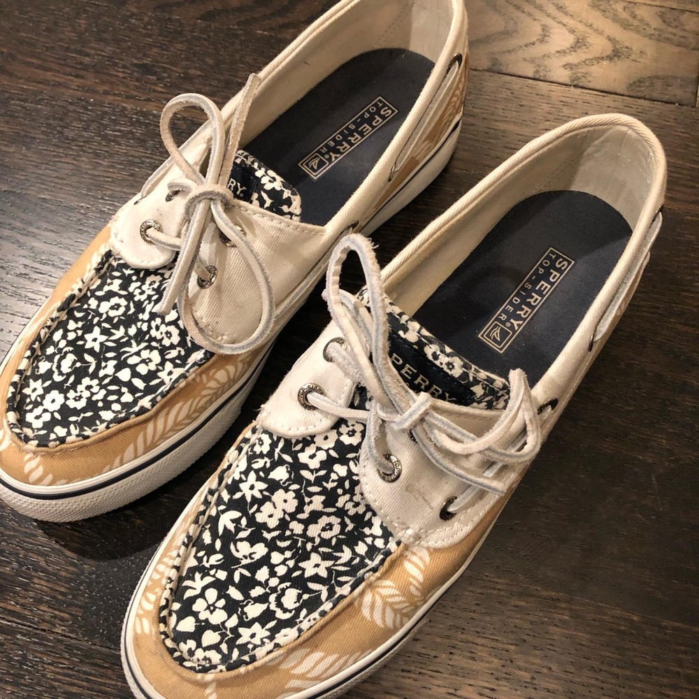 Bahama Sperry’s size 7.5